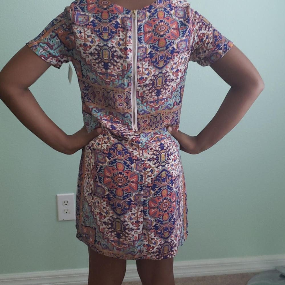 Dress - Picture 2 of 2
